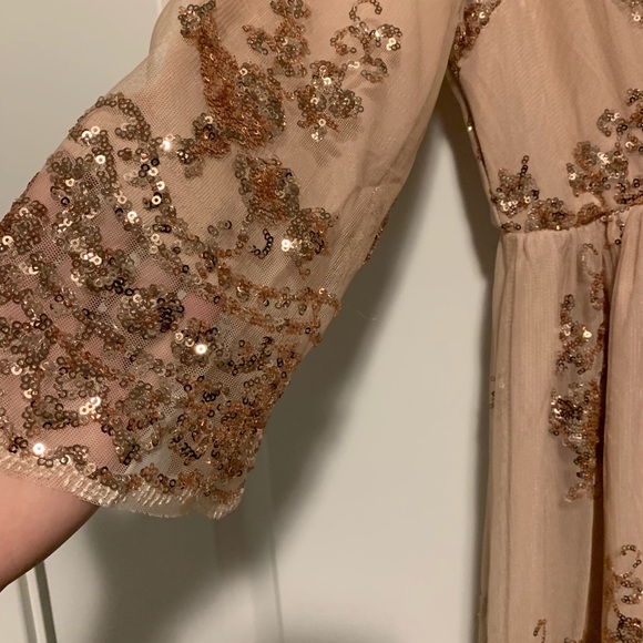 Rose Gold sequin formal dress - Picture 3 of 4